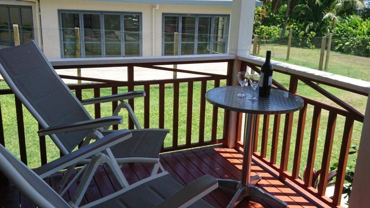 Red Hibiscus Villas Раротонга Екстер'єр фото